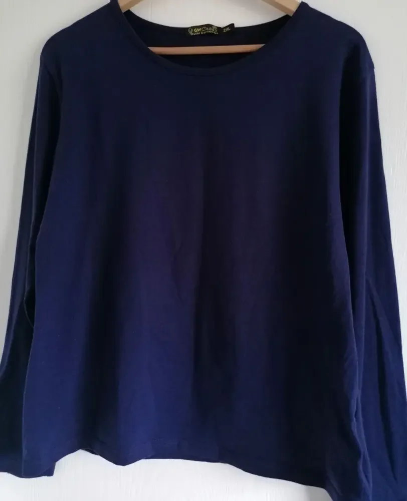 GW classy Ladies T Shirt Size 2xl navy blue long sleeves ideal for Layering - Picture 1 of 3